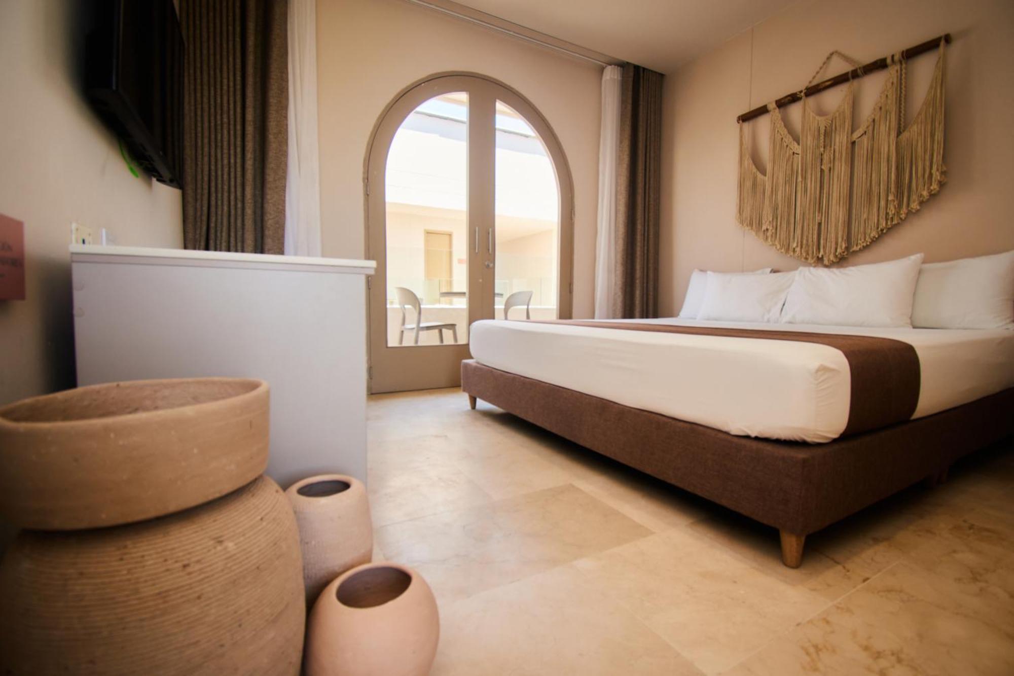 Loa Tolu By Bernalo Hotels Экстерьер фото